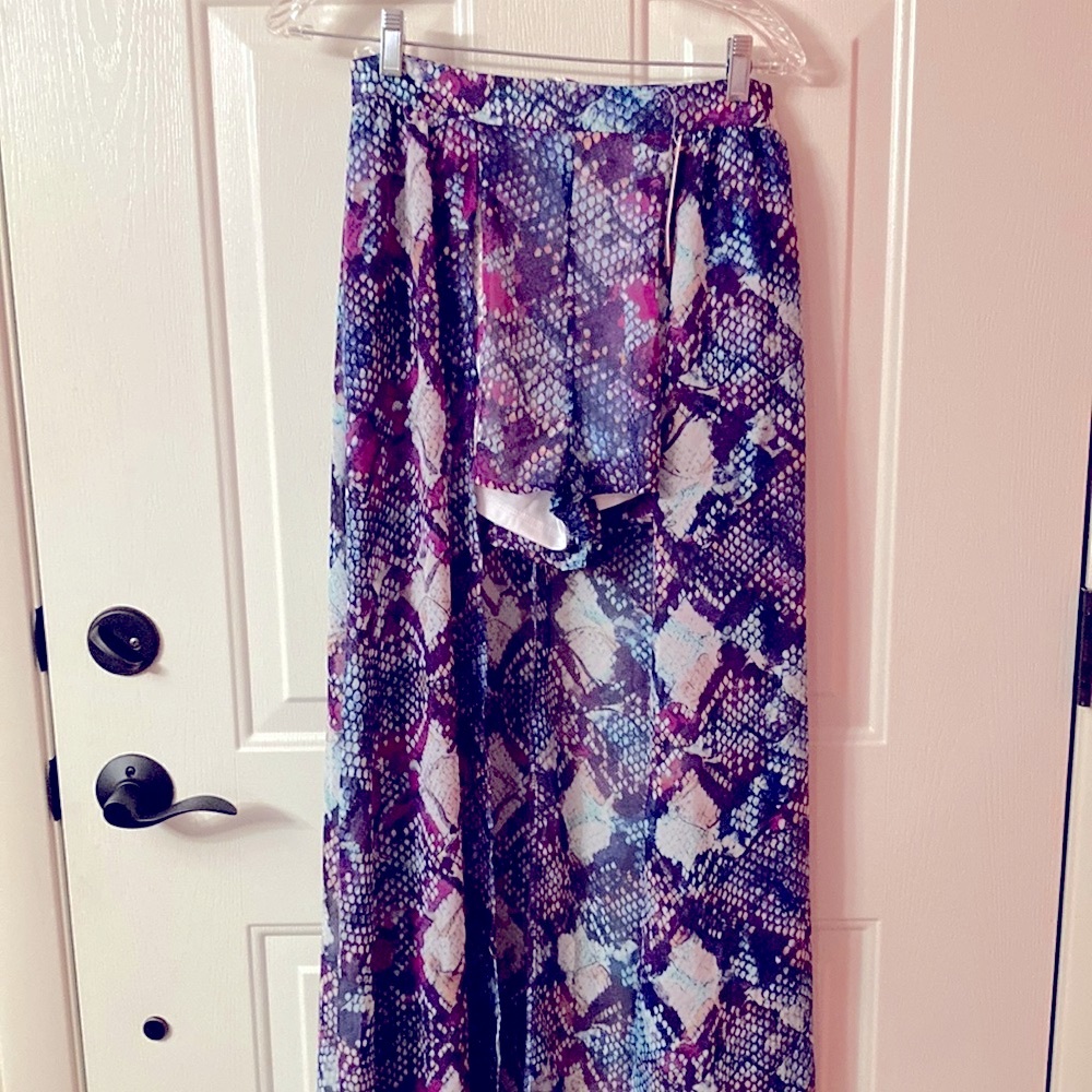 MAXI SKIRT WITH SHORTS ATTACHED. SHORTS ARE LINED. SIZE MEDIUM. NWT
